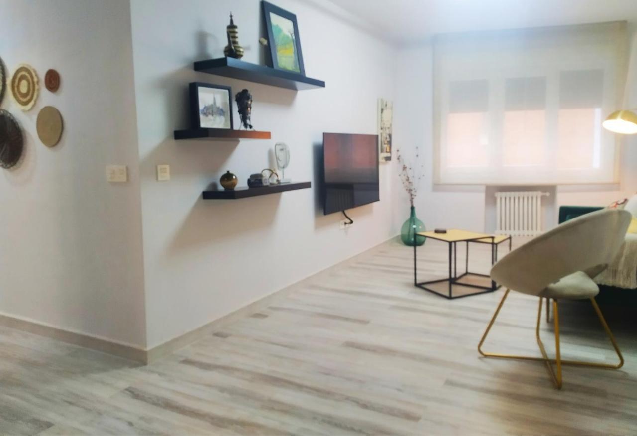 Megano, A Estrenar En La Ruta Vinos. Junto A Estanciones. Appartement *