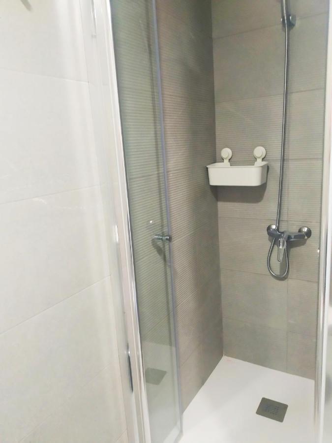 Apartament Megano, A Estrenar En La Ruta Vinos. Junto A Estanciones. Oviedo